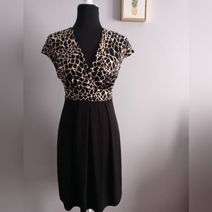 Dress Women Enfocus studio   Size 10 pull on soft simple  Animal Print VNeck New